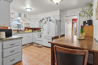 7-web-or-mls-1036 SW 13th St, Redmond-7