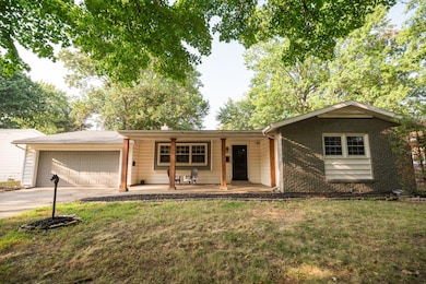 2011 E Rosebrier St, Springfield, MO 65804 - photo 2