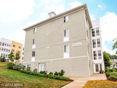 4119 S Four Mile Run Dr unit 104, Arlington, VA 22204 - photo 3