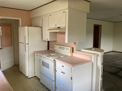 3809 Heatherglen St, Bay City, TX 77414 - photo 6