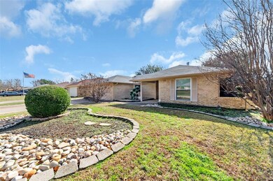 2937 Cripple Creek Trail, Grapevine, TX 76051 - photo 2