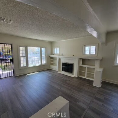 10521 S Grevillea Ave, Inglewood, CA 90304 - photo 4