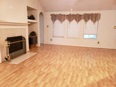 8847 Catawissa Dr, Houston, TX 77095 - photo 4