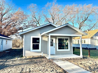 287 E Walton Ave, Muskegon, MI 49442 - photo 3