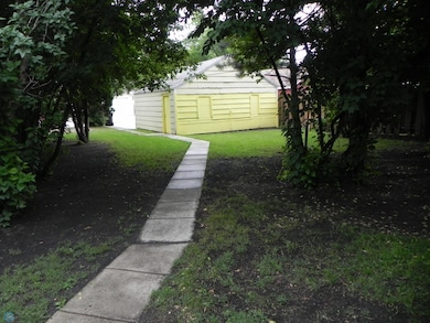 1610 9th St N, Fargo, ND 58102 - photo 5