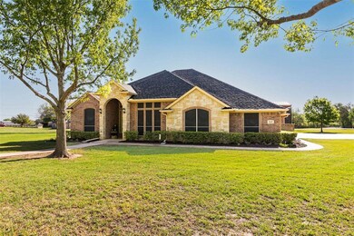 565 Highland Rd, Springtown, TX 76082 - photo 2