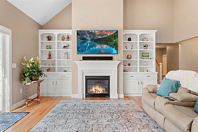 11 Windy Hollow Cir, MerriMacK, NH 03054 - photo 3