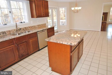 12695 Cobblestone Ct, Manassas, VA 20112 - photo 7