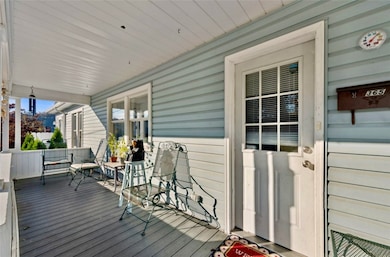 365 Murtland St, Springdale, PA 15144 - photo 4