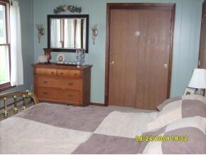 10635 N Delaware Rd, Batesville, IN 47006 - photo 4