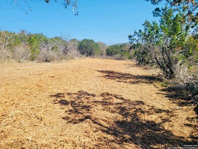 0 Cr 408 unit 1907564, Uvalde, TX 78801 - photo 6