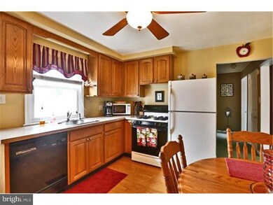 1650 Magnolia Ave, Hatboro, PA 19040 - photo 4