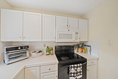 501 Auburn St unit 404, Whitman, MA 02382 - photo 7
