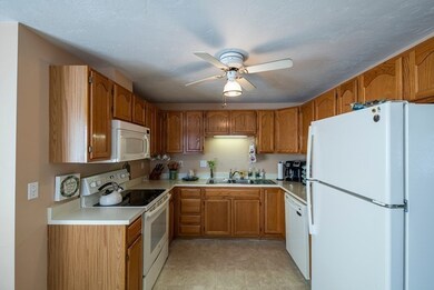 56 Lanesboro Rd, Worcester, MA 01606 - photo 3
