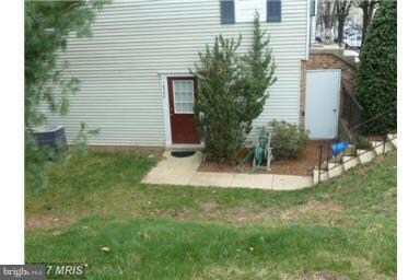 16350 Taconic Cir, Dumfries, VA 22025 - photo 2