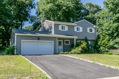 36 Warren Dr, Matawan, NJ 07747 - photo 2