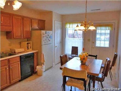 8420 Elsie Ct, Louisville, KY 40228 - photo 5