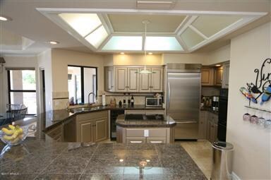 Kitchen Bright and Delightful!