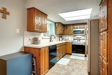 120 Mountain View Dr, Bedford, TX 76021 - photo 6