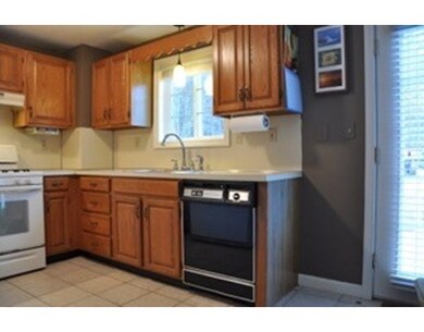 161 Winter St unit D19, Hanson, MA 02341 - photo 4