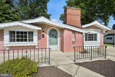 805 Glenwood St, Emmaus, PA 18049 - photo 3