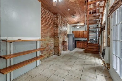 1121 Thalia St unit 3, New Orleans, LA 70130 - photo 3