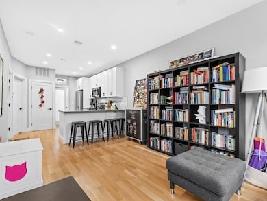 14 Pearl St unit 2, Boston, MA 02110 - photo 4