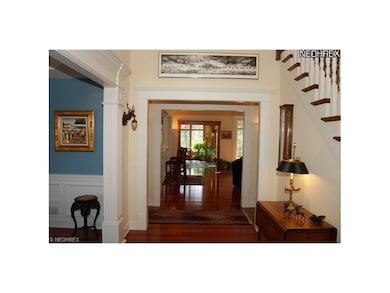 Wonderful open foyer