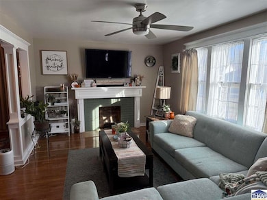 230 W Broadway St, Shelburn, IN 47879 - photo 2