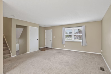 638 Thistle Ave, Columbus, OH 43230 - photo 6