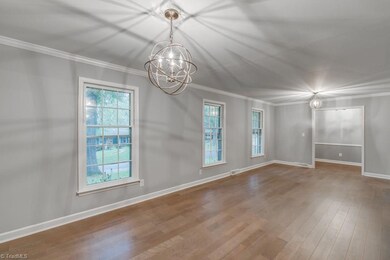 Dining Room and Living Room with Plenty of Space for entertaining