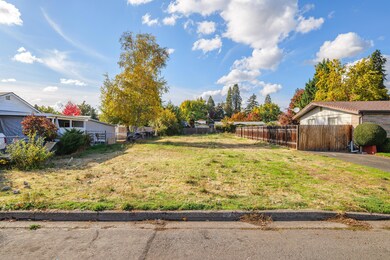726 SW Greenwood Ave, Grants Pass, OR 97526 - photo 6