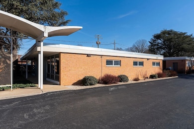 1305 13th St, Waynesboro, VA 22980 - photo 3