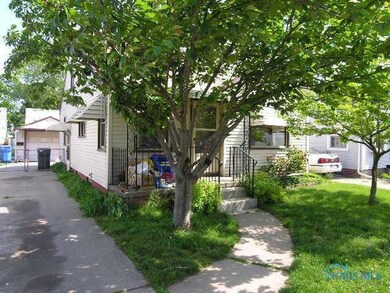 930 Southover Rd, Toledo, OH 43612 - photo 2