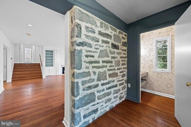 217 Winsor Ln, Haverford, PA 19041 - photo 5