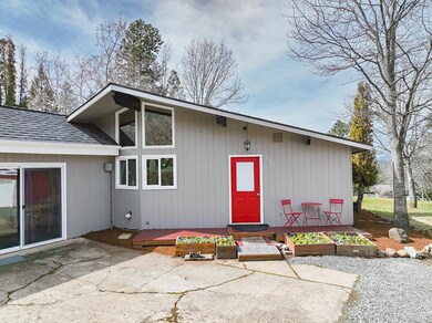 720 Summit Loop Listing Pics - 2 of 29
