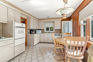 10 Monroe St, Malden, MA 02148 - photo 7