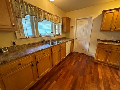 74 Macintosh Ln, Old Orchard Beach, ME 04064 - photo 7