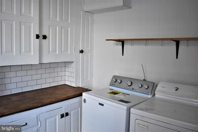 545 Chestnut St, West Reading, PA 19611 - photo 5