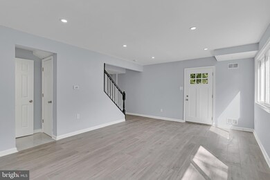 6910 Forest Terrace, Hyattsville, MD 20785 - photo 6