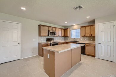 10130 Round Ridge, San Antonio, TX 78254 - photo 7