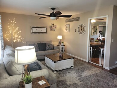 320 W Spring St, Bluffton, IN 46714 - photo 3