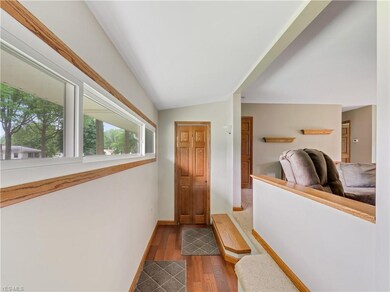 1648 Wilsonway Dr, Barberton, OH 44203 - photo 5