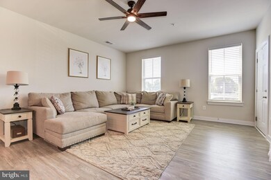 10122 American Pharoah Ln unit 45, Laurel, MD 20723 - photo 6