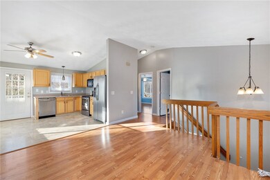 8 Standring St, Cumberland, RI 02864 - photo 7