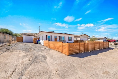 6688 Oasis Ave, Twentynine Palms, CA 92277 - photo 5