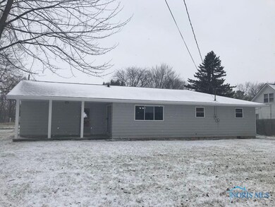 108 Edgewood St, Delta, OH 43515 - photo 4