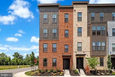 10138 American Pharoah Ln unit B, Laurel, MD 20723 - photo 2