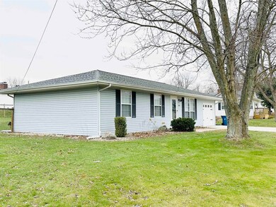 319 Maple St, Walkerton, IN 46574 - photo 3