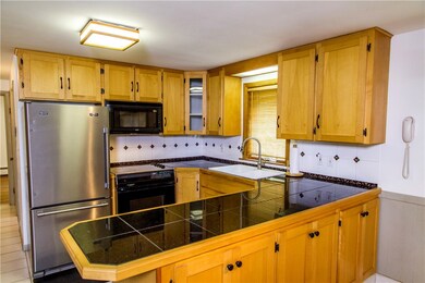 42 Becker St, Warwick, RI 02886 - photo 2